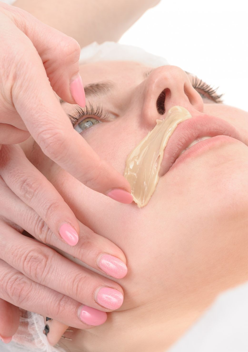ladies face waxing